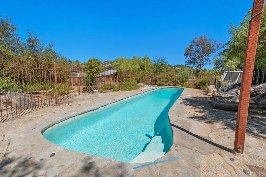 listing image 130720668072791998091