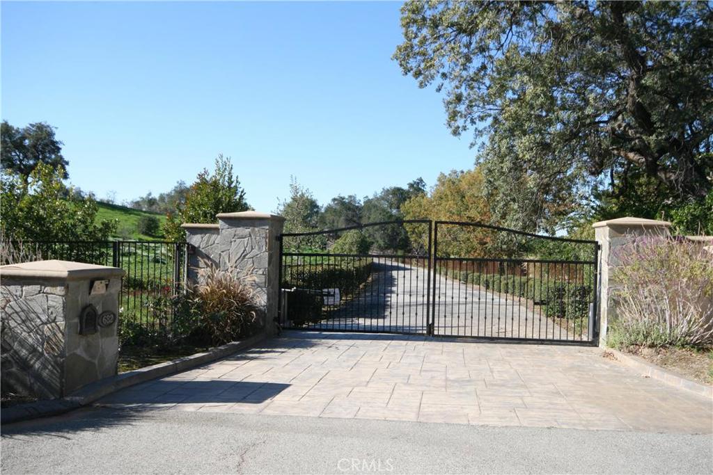 682 Deodar Lane