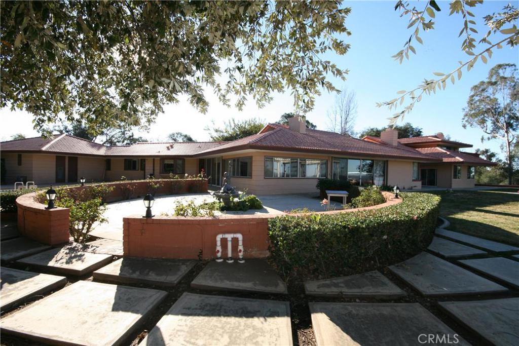 682 Deodar Lane