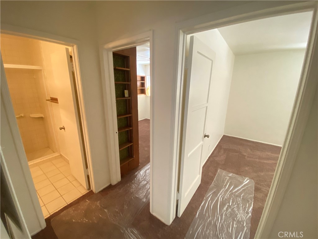 Photo 5 of 22 of 8501 Vanport Avenue house