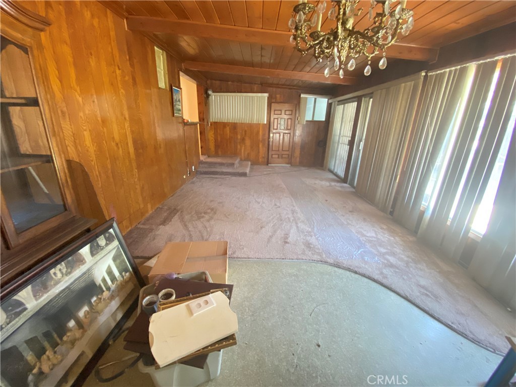 Photo 8 of 22 of 8501 Vanport Avenue house