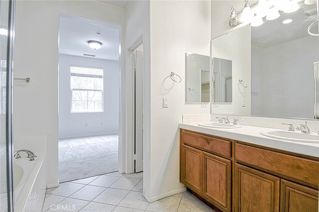 Photo 17 of 22 of 149 Sklar Street 46 condo