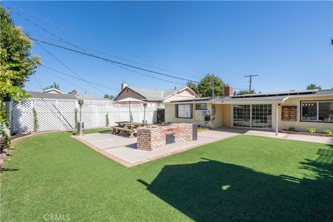 A home in Reseda