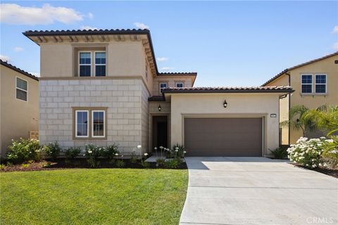 Photo of 28611 Owen Court, Saugus, CA 91350 (MLS # SR24141394)