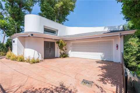 A home in Studio City