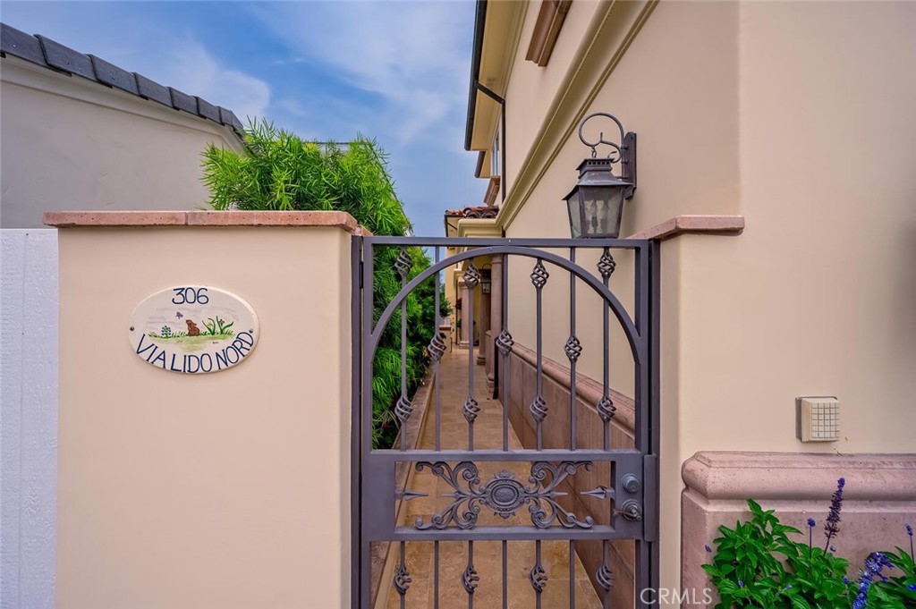 Lido Island (LIDO) - Residential