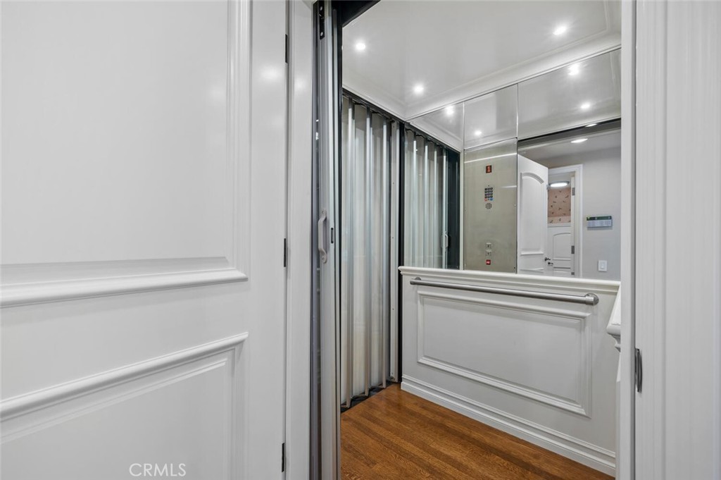 Lido Island (LIDO) - Residential