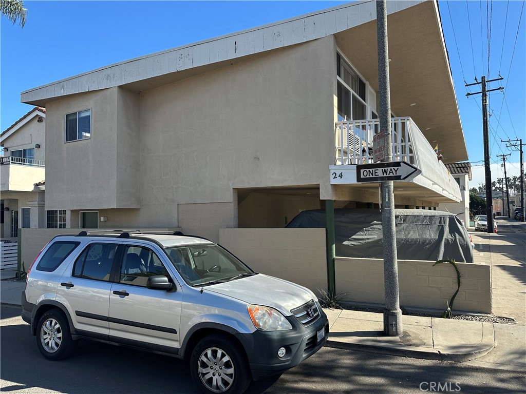 24 Roswell Avenue
