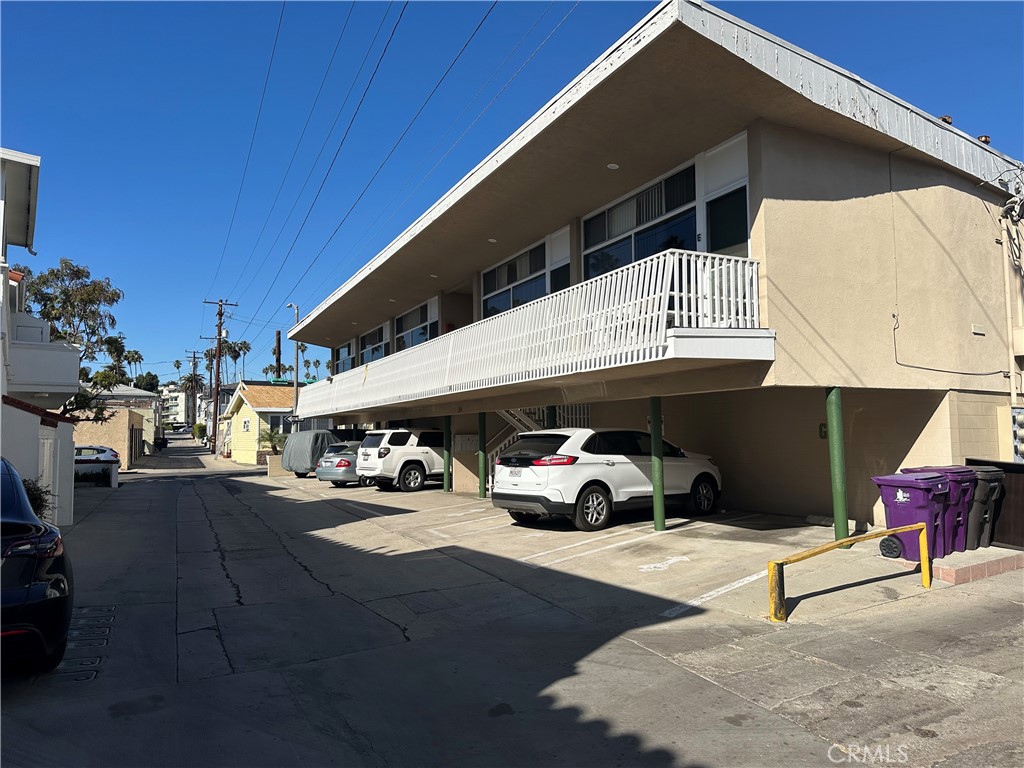 24 Roswell Avenue