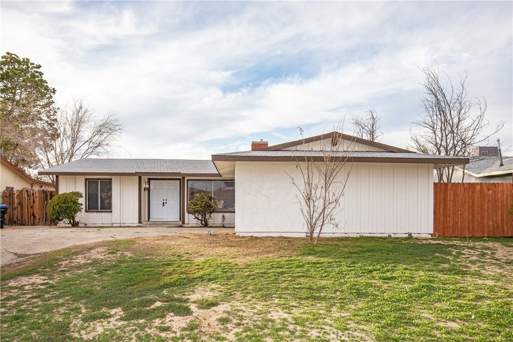 Photo 1 of 25 of 21449 Applewood Drive house