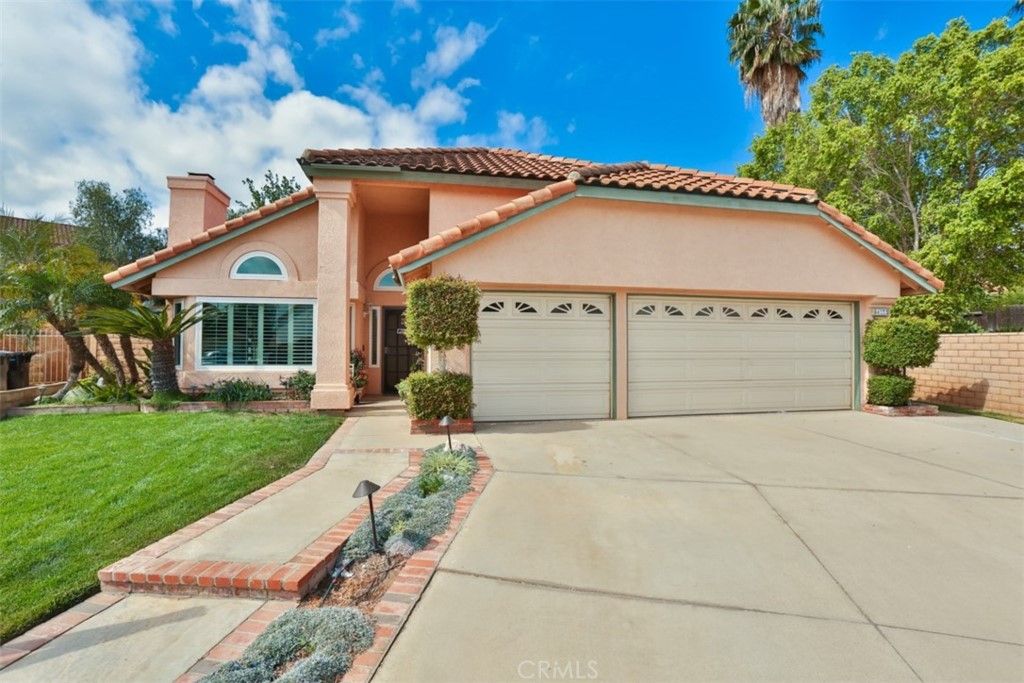 listing image 130727360883443031312
