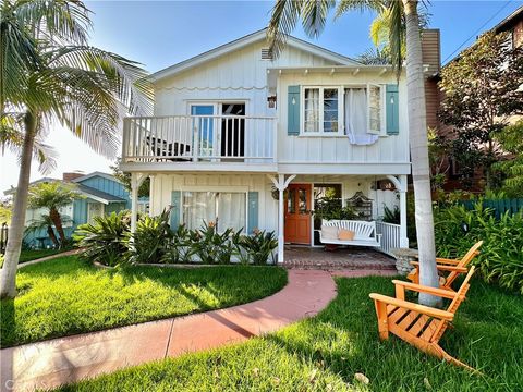 Photo of 560 Flora Street, Laguna Beach, CA 92651 (MLS # LG25057322) Photo of 560 Flora Street, Laguna Beach, CA 92651 (MLS # LG25057322)