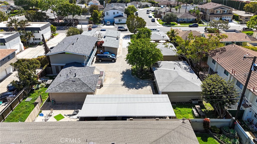 2585 Orange Avenue