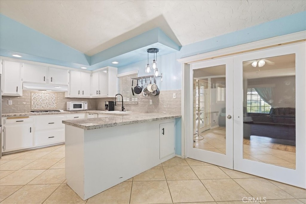 Photo 3 of 20 of 2854 Corto Street house