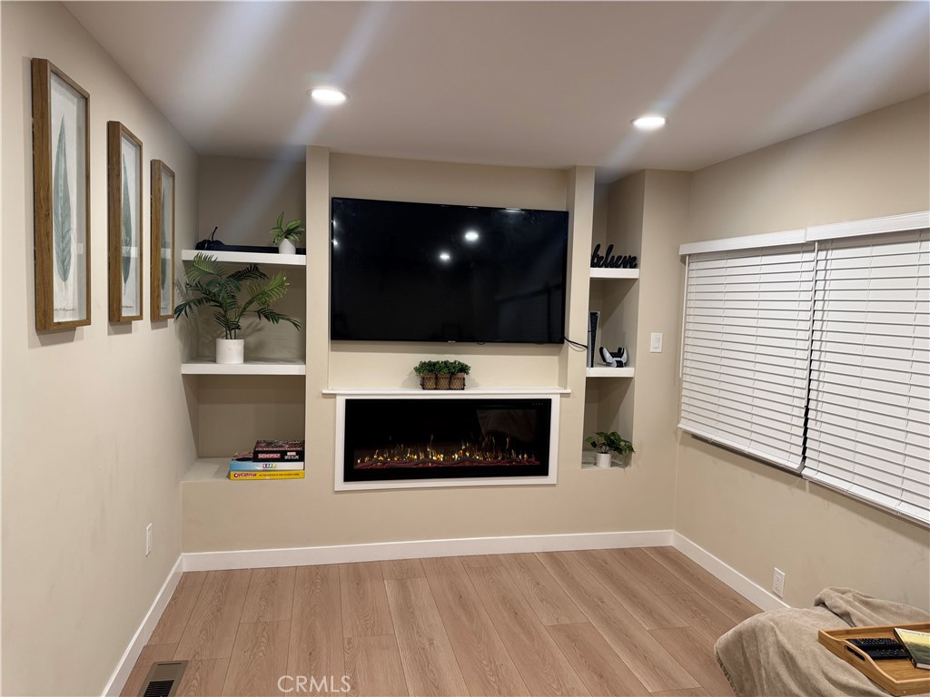 10550 Western Ave 102