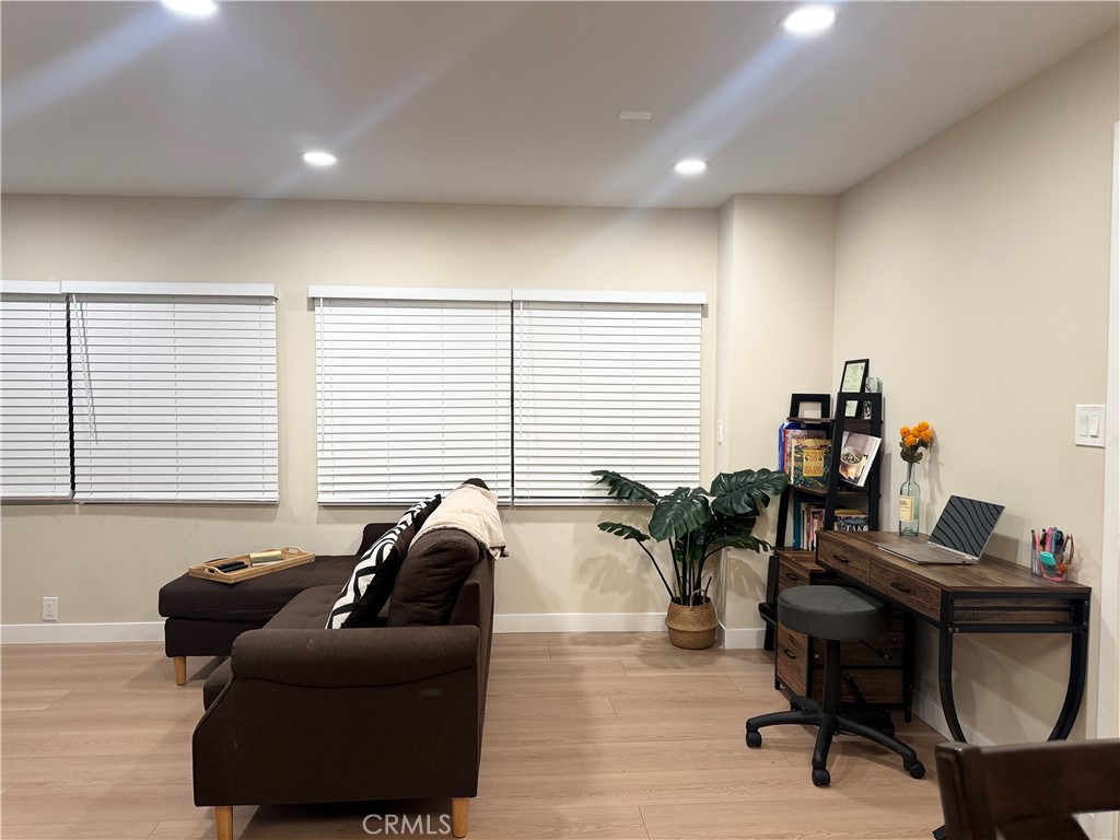 10550 Western Ave 102