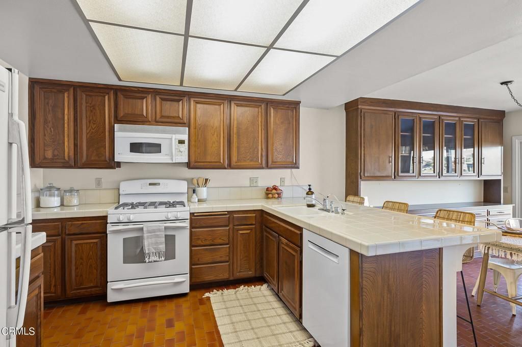 listing image 13073464765205