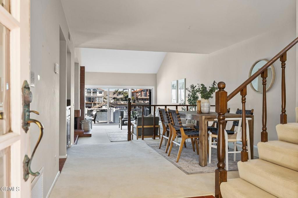listing image 1307564079134