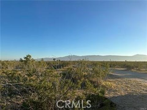 Photo of 0 Chamberlaine Way, Adelanto, CA 92301 (MLS # HD25018461)
