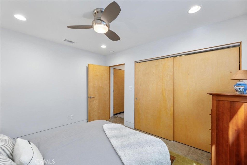 listing image 54