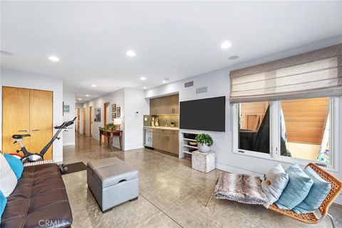 A home in Manhattan Beach