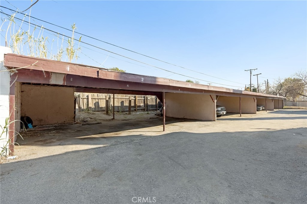 1721 N Fairfax Drive