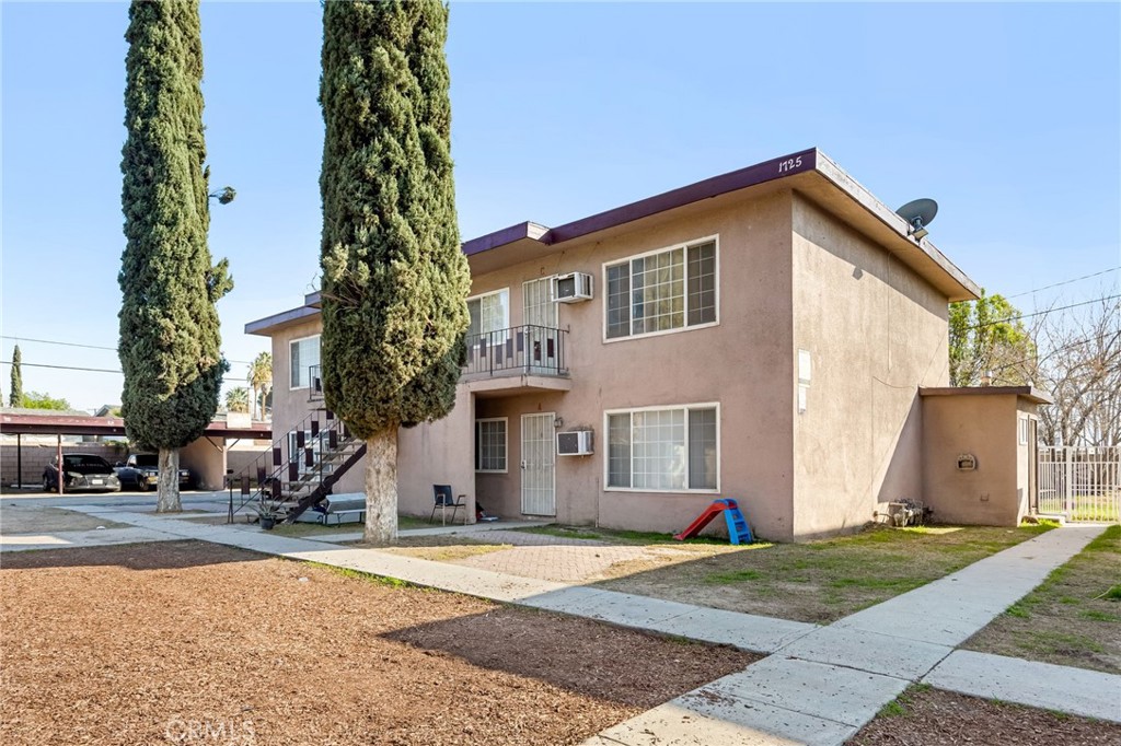 1721 N Fairfax Drive
