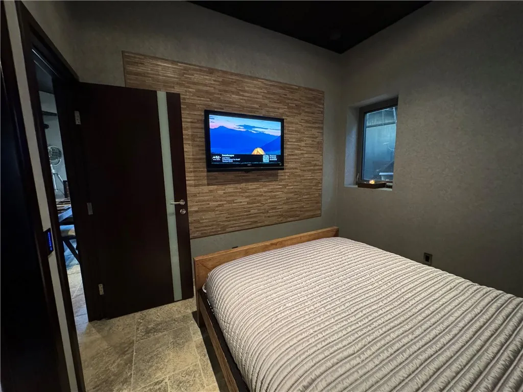 Laguna Beach, California 92651, United States, 3 Bedrooms Bedrooms, ,3 BathroomsBathrooms,Residential,Active,39159