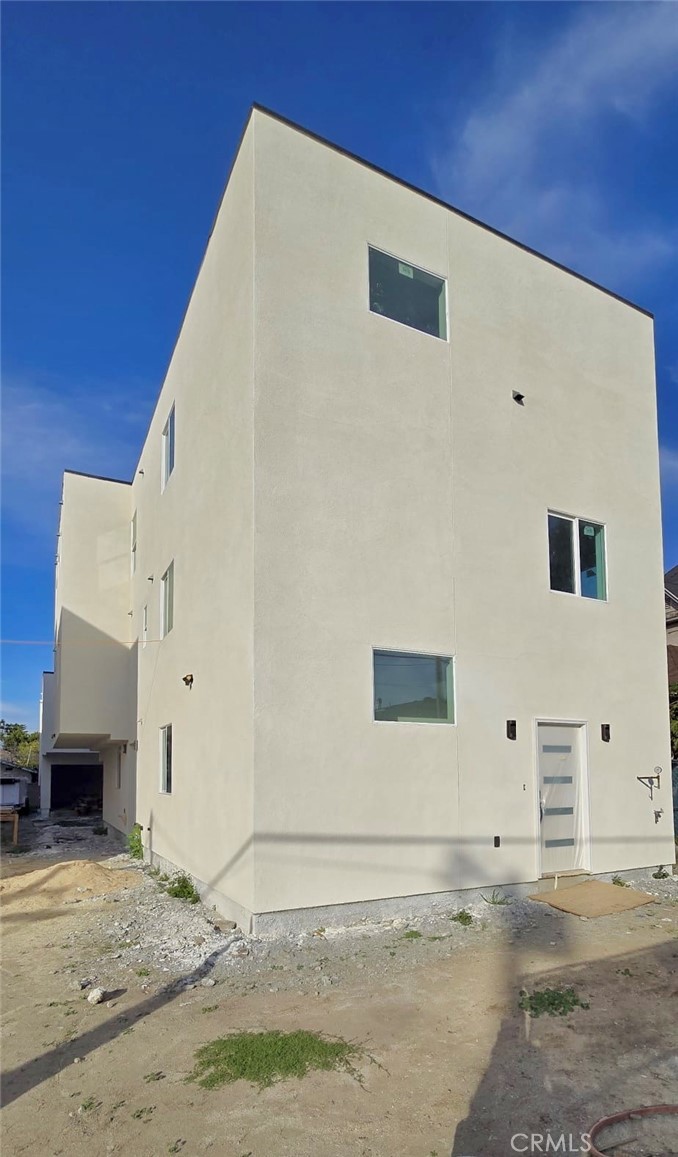 2419 E 3rd Street