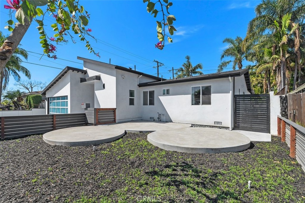 209 W Margate Drive