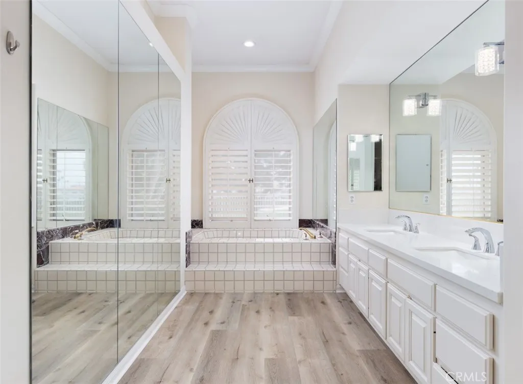 Dana Point, California 92629, United States, 3 Bedrooms Bedrooms, ,3 BathroomsBathrooms,Residential,Active,93774