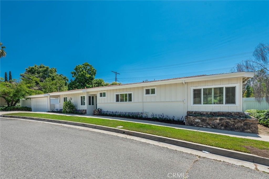 listing image 130728681223579331612