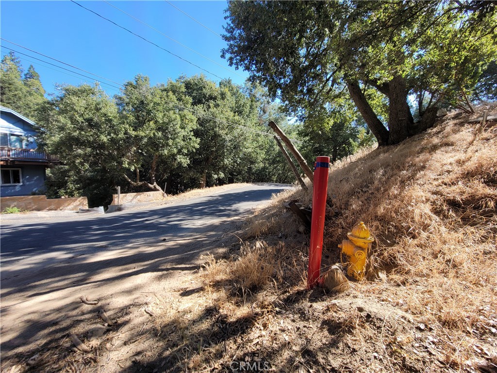 Crestline (CRES) - Land