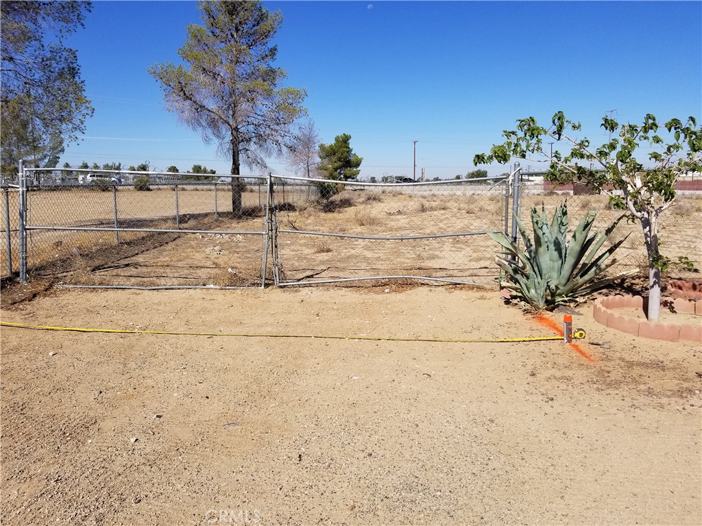 View Adelanto, CA 92301 land