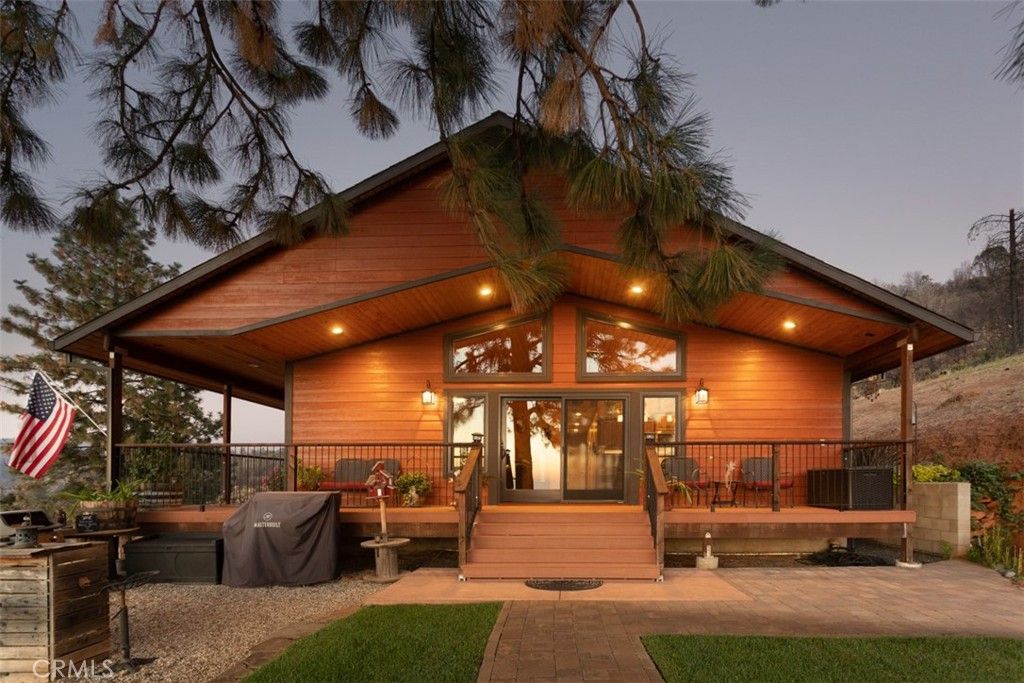 listing image 130724638747822674785