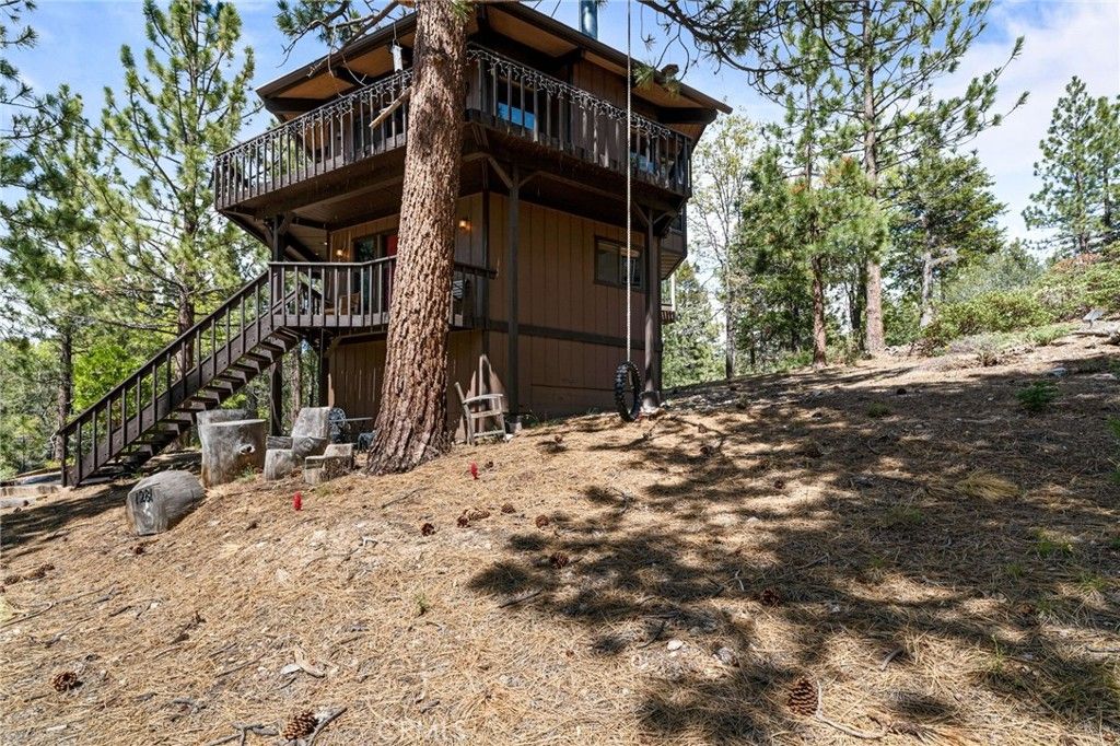 listing image 130725377823581780755