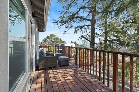 A home in La Crescenta