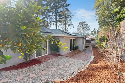 A home in La Crescenta