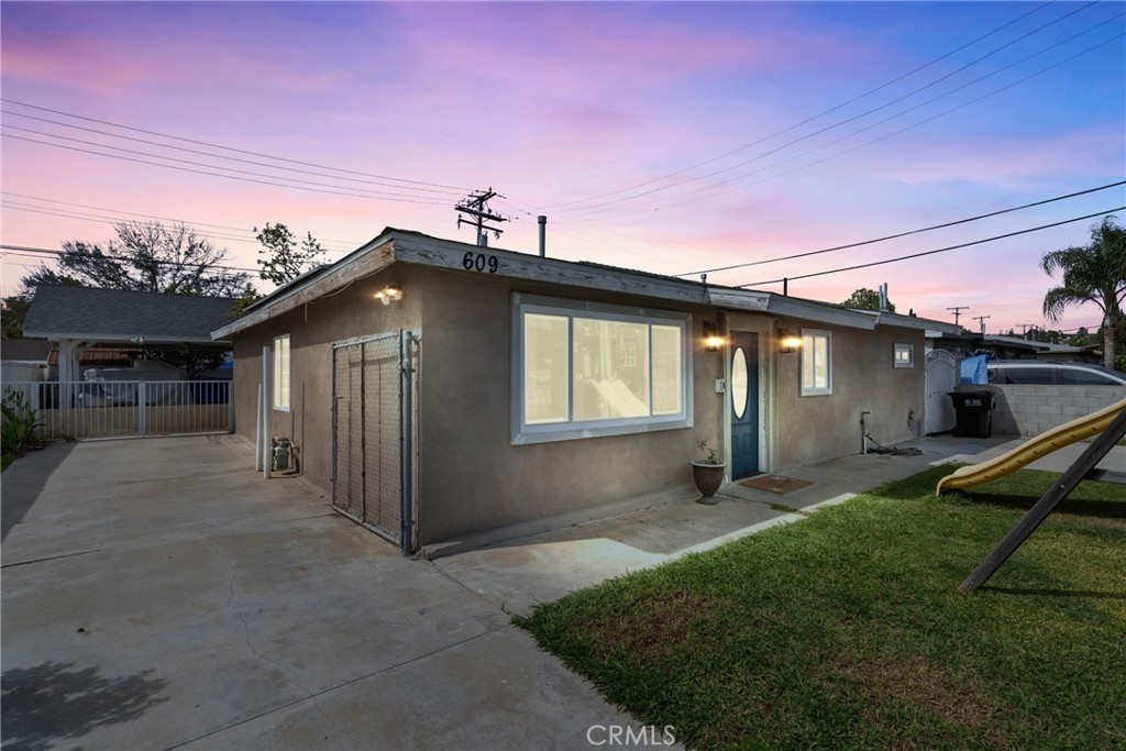 Listing image 4