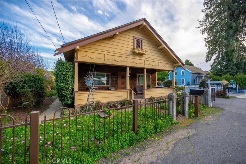 Listing image 4