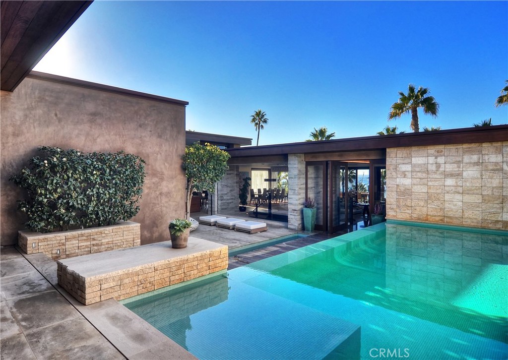 2495 Riviera Drive