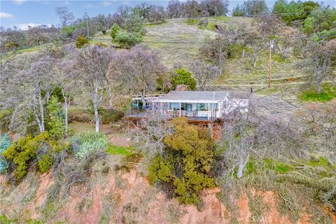 A home in Clearlake Oaks