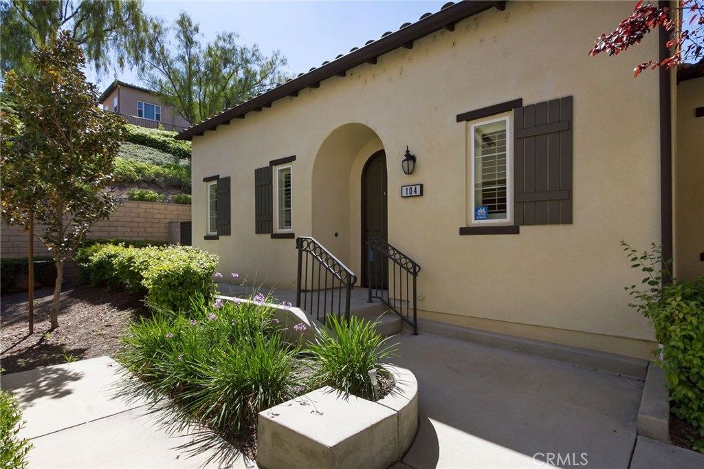 listing image 130721942437710128514