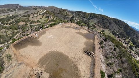 28 Via Karlita Temecula CA 92590