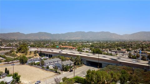 A home in Mission Hills (San Fernando)