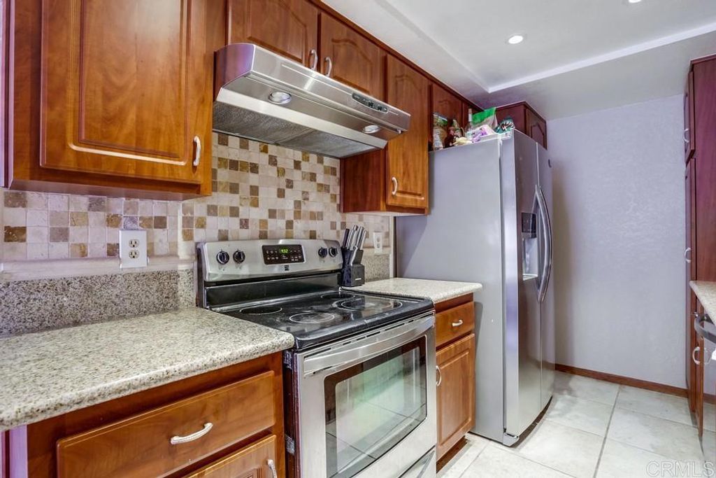 listing image 130729031802830902464