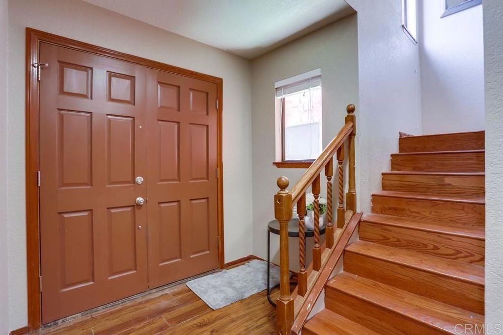 listing image 130724695604445195400