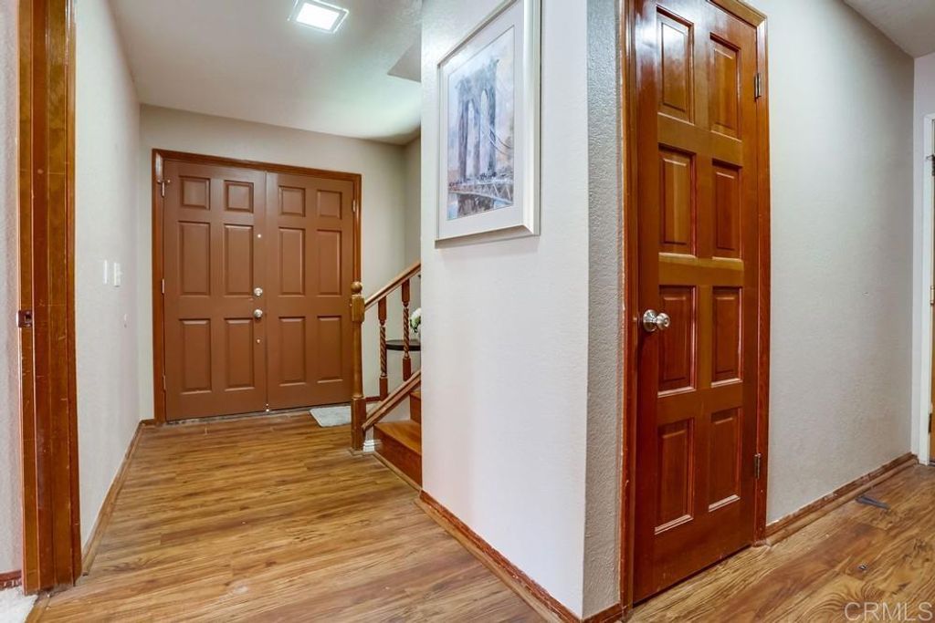 listing image 130721557637335424930