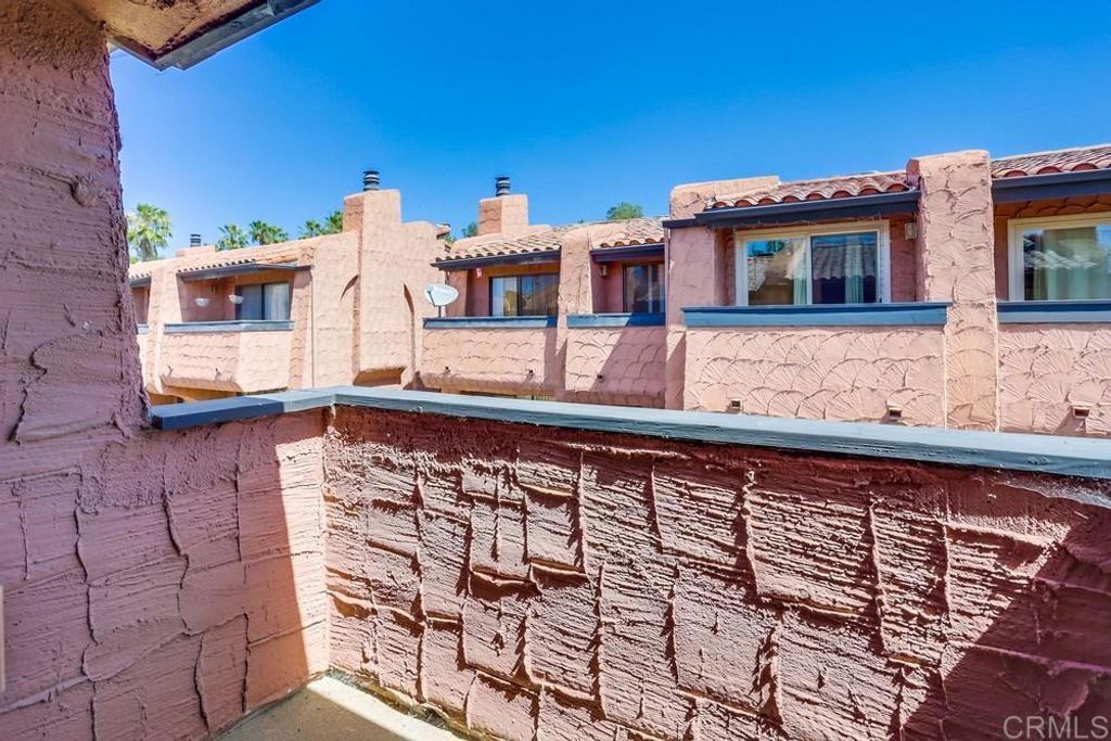 listing image 130728272624071240679