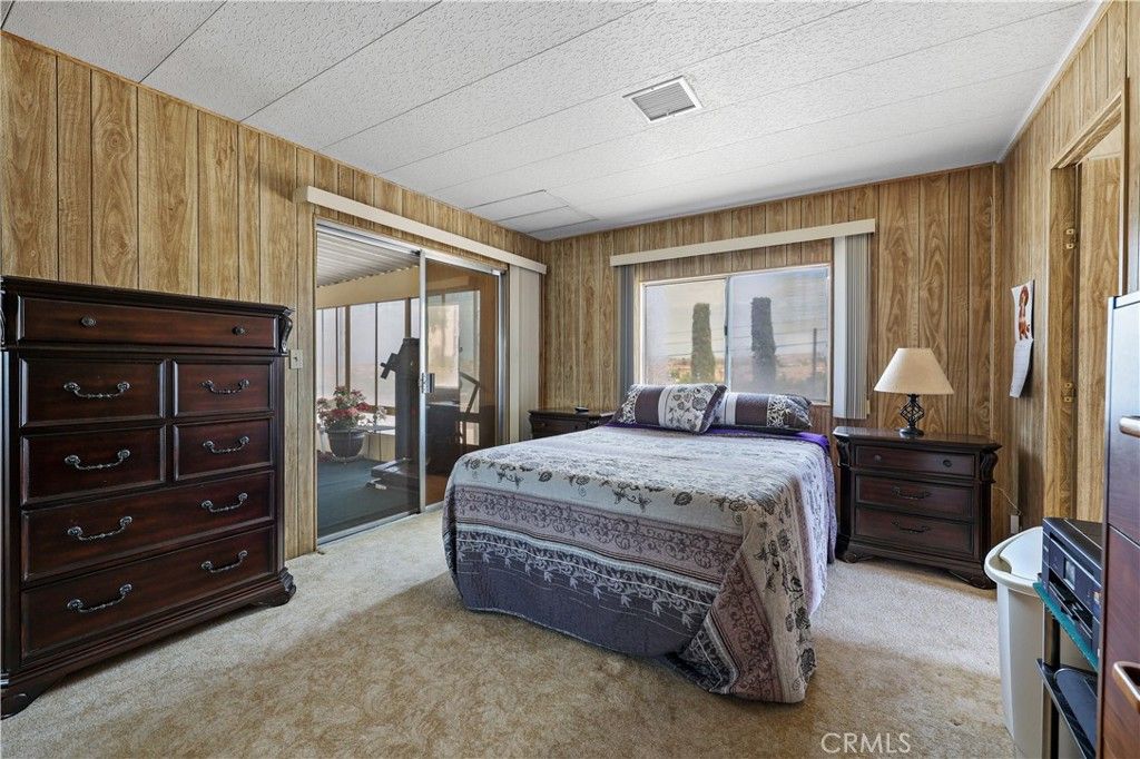 listing image 130723574260758270144
